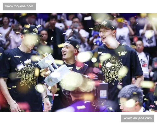 激情篮球直播盛宴全程直击赛场巅峰对决精彩瞬间热血荣耀时刻共赏 激情篮球直播盛宴全程直击赛场巅峰对决精彩瞬间热血荣耀时刻共赏